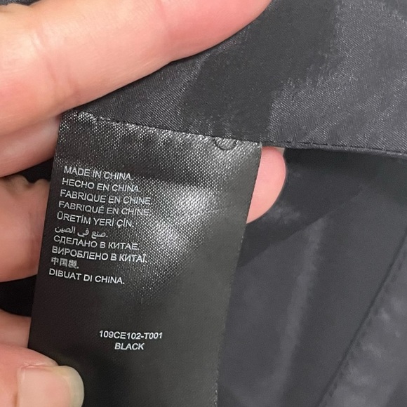 BEBE Linen Blend Black Cropped Pin Tuck Blazer Size 6 - Picture 4 of 8